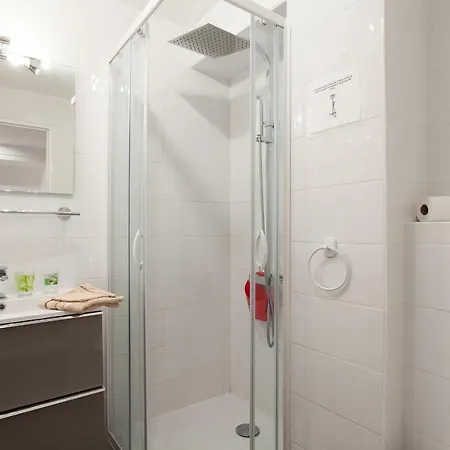 2 Chambres 2 Salles De Bain Rue Marceau Daire *