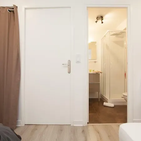 2 Chambres 2 Salles De Bain Rue Marceau Daire *